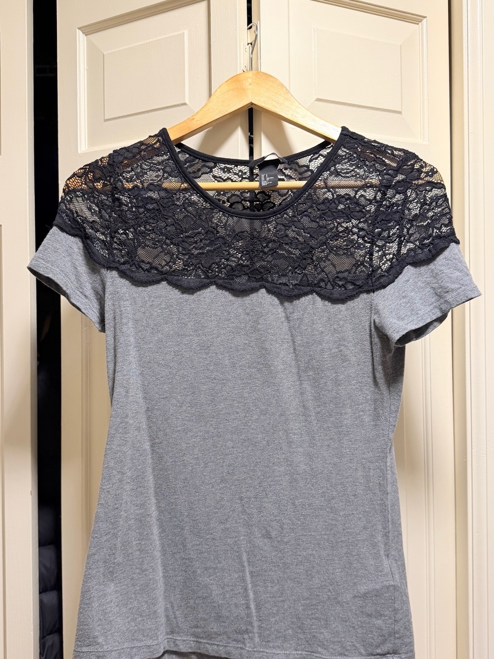 H&M Gray Black Lace Yoke Tee S Romantic Y2K Sheer Floral Top